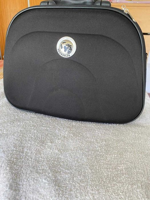 Mala nécessaire preta