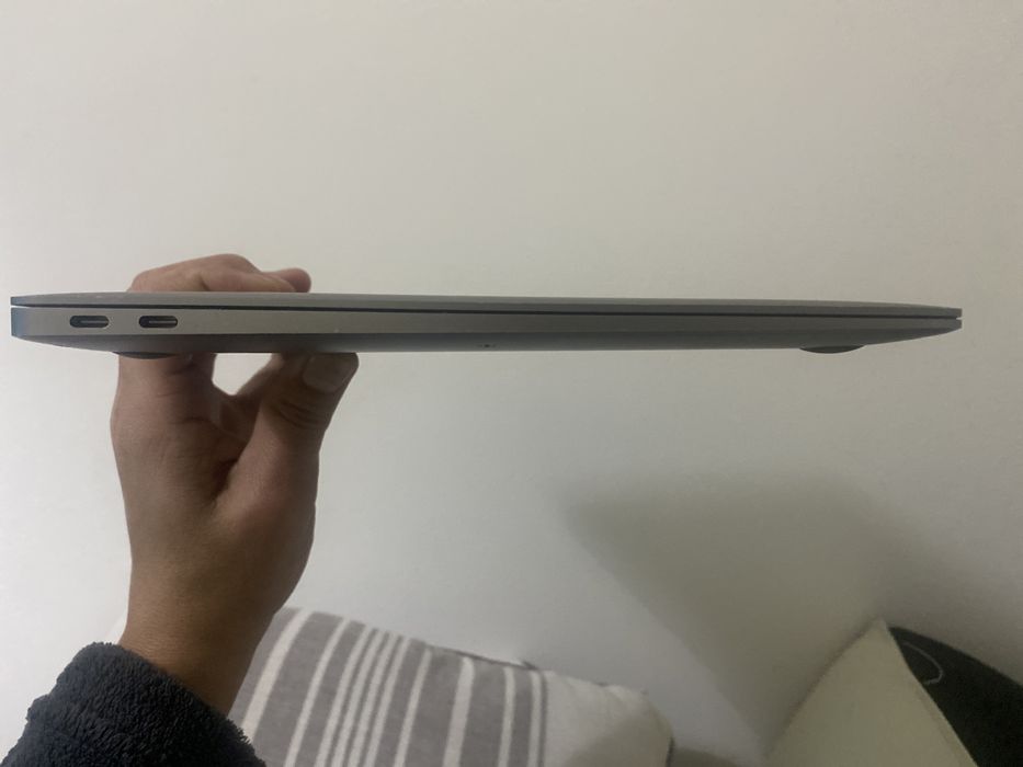 MacBook  AIR 13’