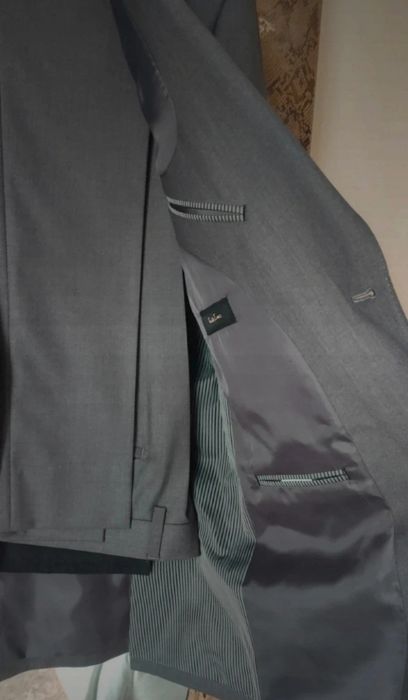 Fato cinza Suits Inc