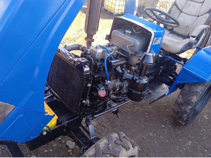 Продам трактор не дорого