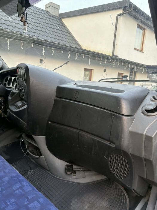 Iveco Daily 2.8 Diesel Plandeka Doka