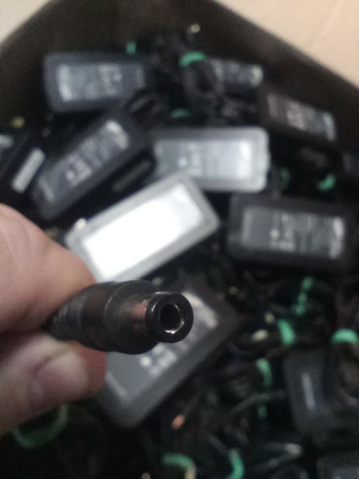 Електрошрот Samsung 14V 4.29A 60W 5.5x2.5 блок живлення оригінал