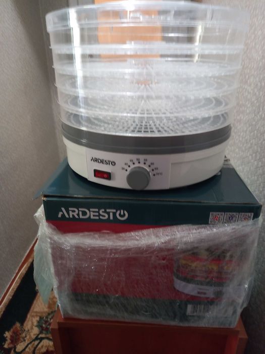 Сушарка для фруктів та овочів