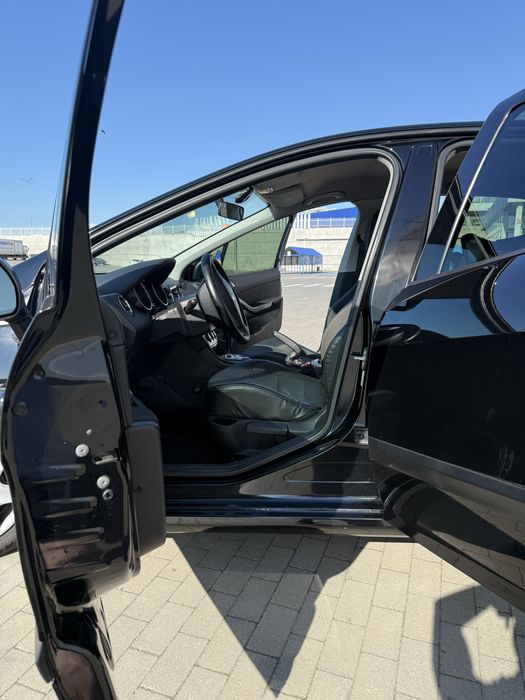 Продам Peugeot 308 2010 1.6 автомат