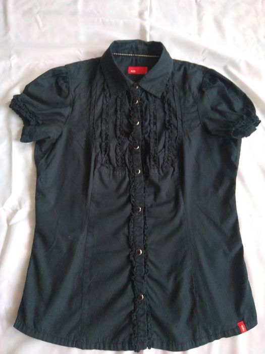 Блузки й сорочки жіночі