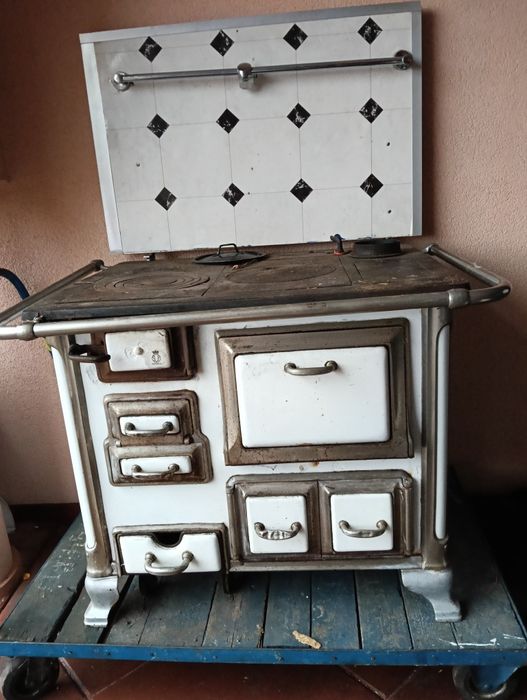 Kuchnia zabytkowa, TZW westfalka. Przywieziona z Niemiec.