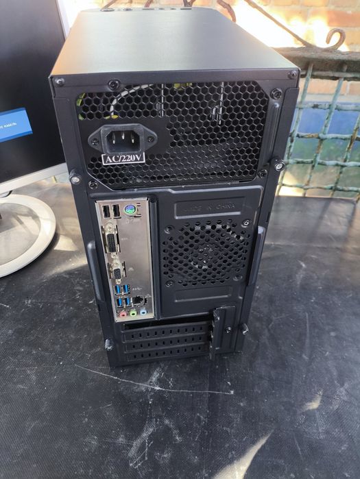 Комп на ryzen 3 2200g