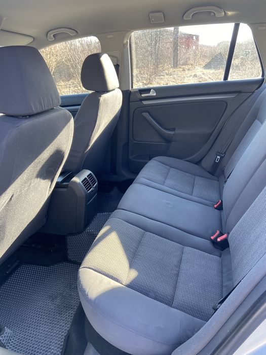 Продам авто Volkswagen golf 5