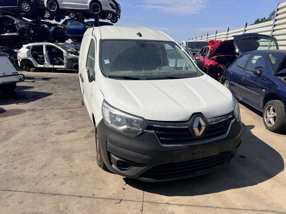 RENAULT EXPRESS 1.5 BLUE DCI DE 2023 PARA VENDA DE PEÇAS