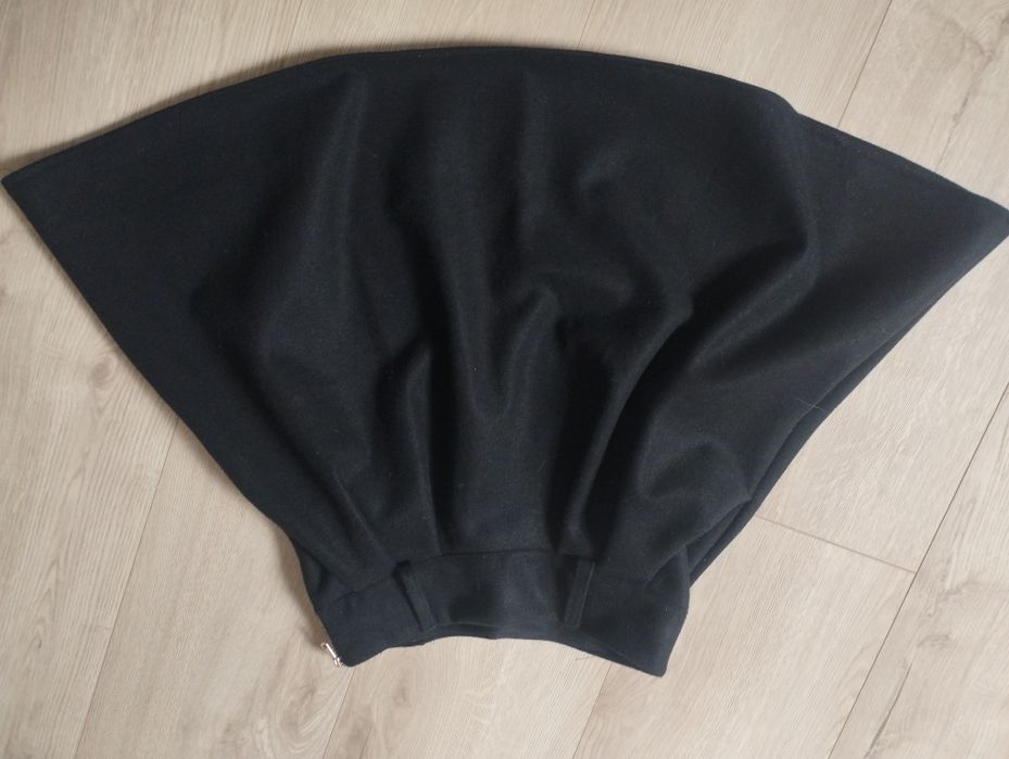 Spódnica czarna wizytowa elegancka rozkloszowana