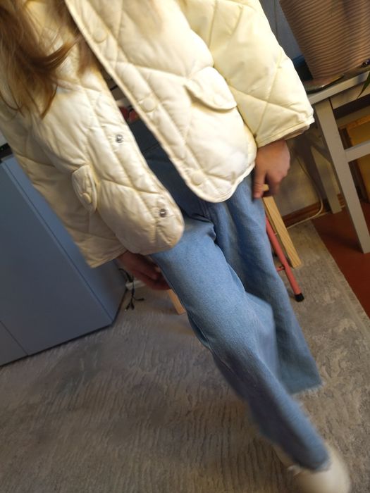 Одяг  для дівчинки 3-4  років (куртка,джинси,взуття ,комбез,шапка)