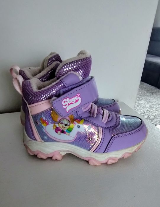 Buty zimowe  świecące Psi patrol dla dziewczynki r 23