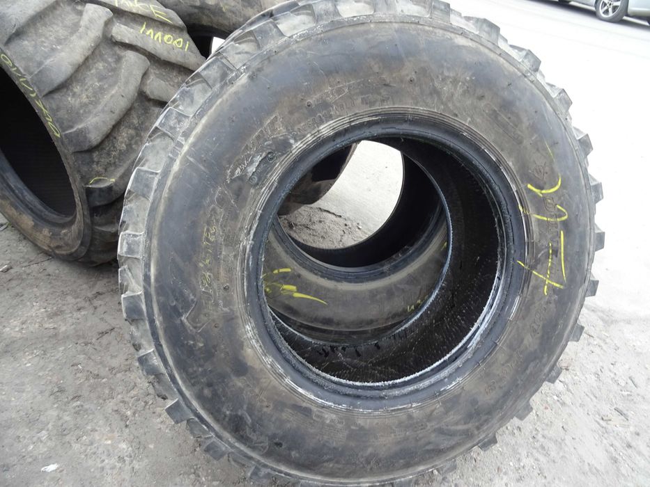 opona 12.5R20 DUNLOP PG8 ( 620 netto)