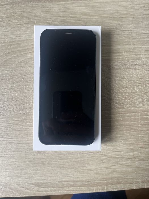 Iphone 12 64 GB plus etui