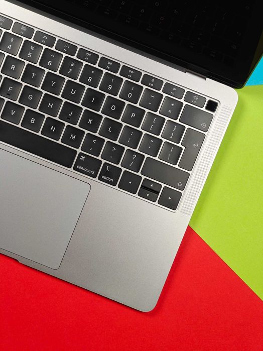 Apple MacBook Air A1932 | i5-8210Y | 8GB | 128GB | Retina | Ładowarka