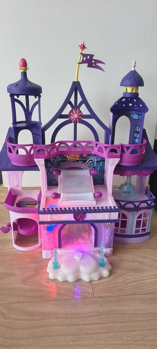 My Little Pony magiczna szkoła przyjaźni zamek