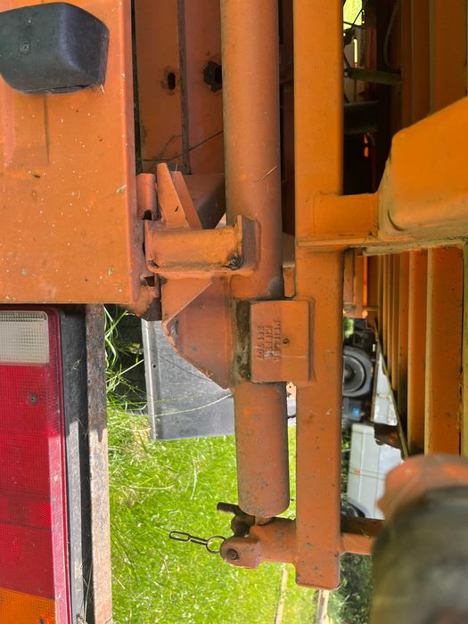 3 stronny WYWROT , kiper MEILLER  zabudowa wywrotki