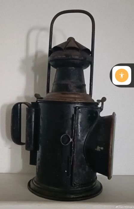 Lanterna ferroviária antiga