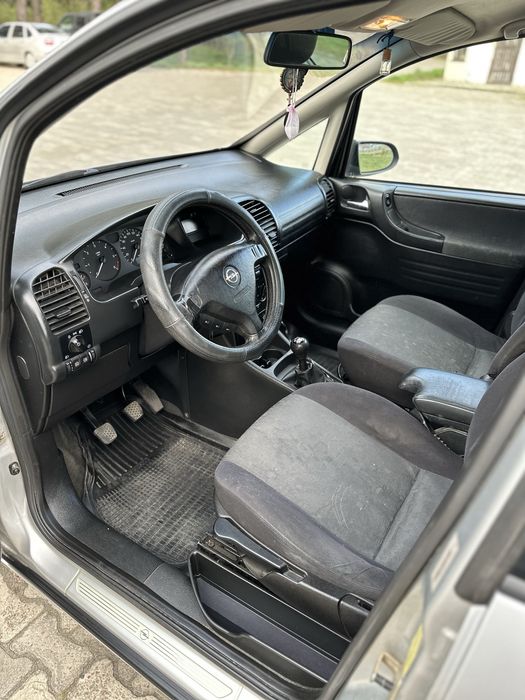 Opel Zafira 2.0 Дизель
