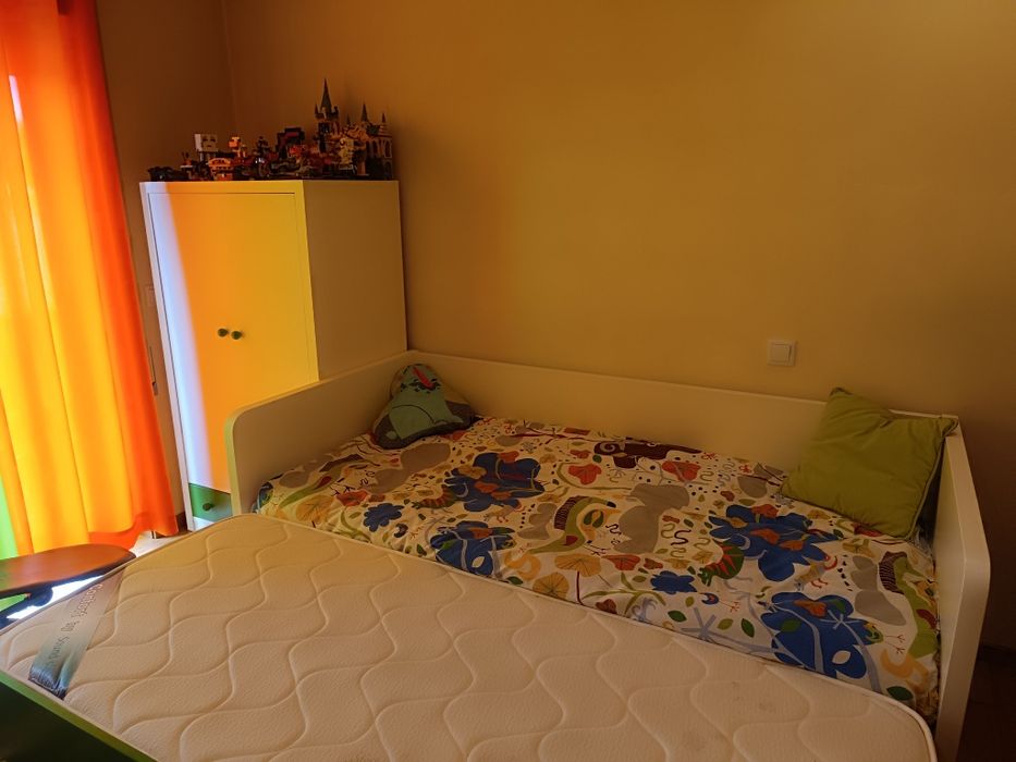 Móvel quarto cama dupla e roupeiro