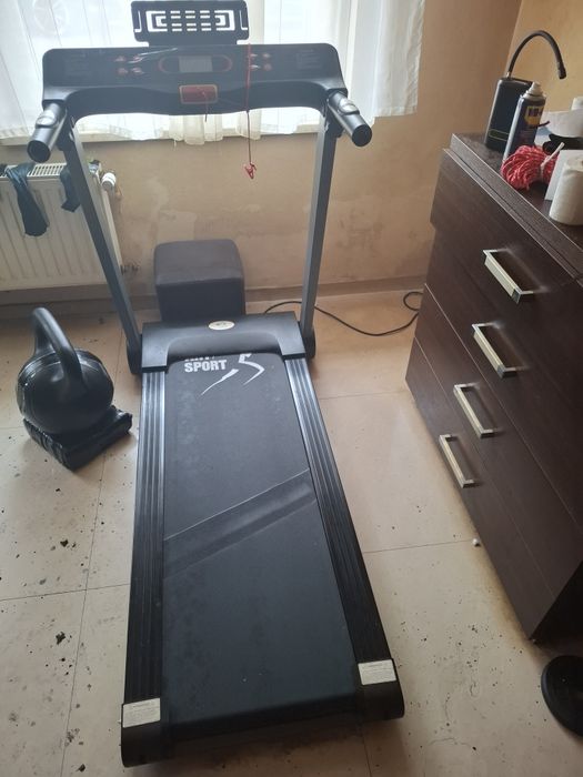 Bieżnia mało używana Nowa 1400 polecam