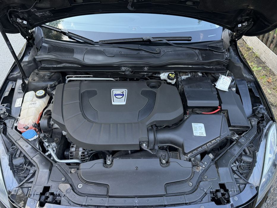 Volvo V40 D4 2012