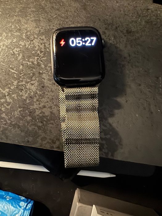 Apple Watch Series 8 GPS 45mm metalowa bransoleta