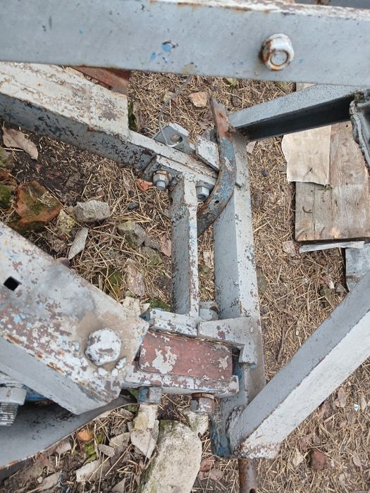 Продам плуг ПЛН 3-35