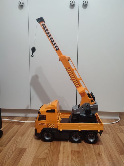 Велика машина кран wader