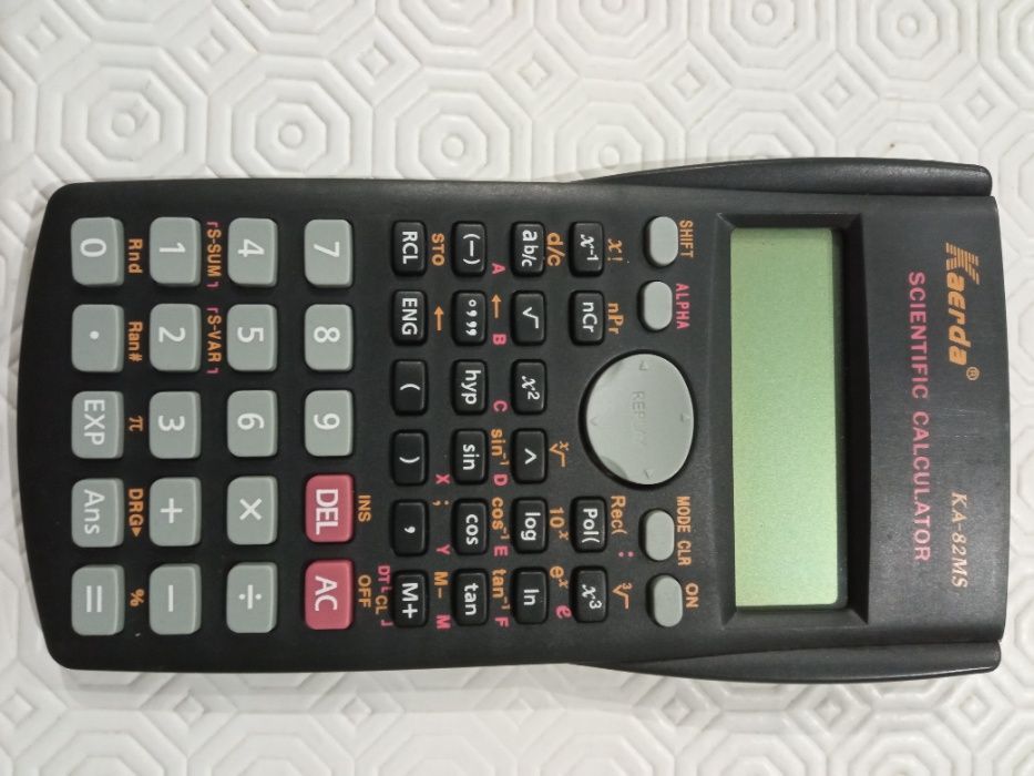 Calculadora científica, estojo, micas, mochilas...