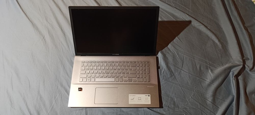 Ноутбук Asus VivoBook 17 M712D