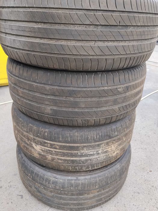 Komplet 4 opon letnich  235/55R17  Falken Michelin