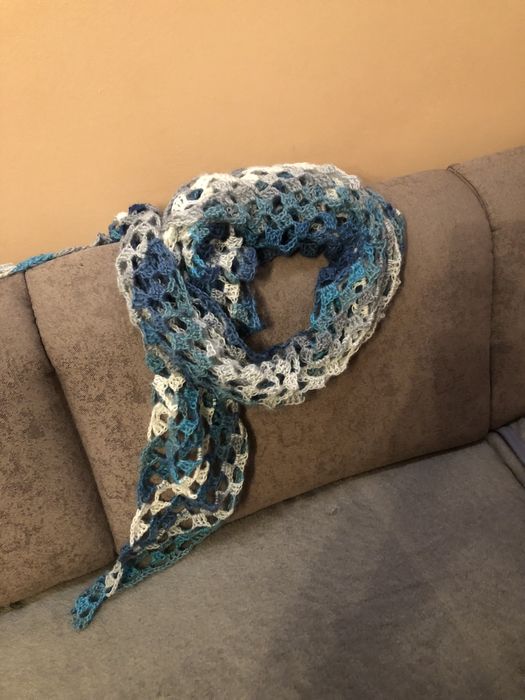 Ręcznie robiona chusta