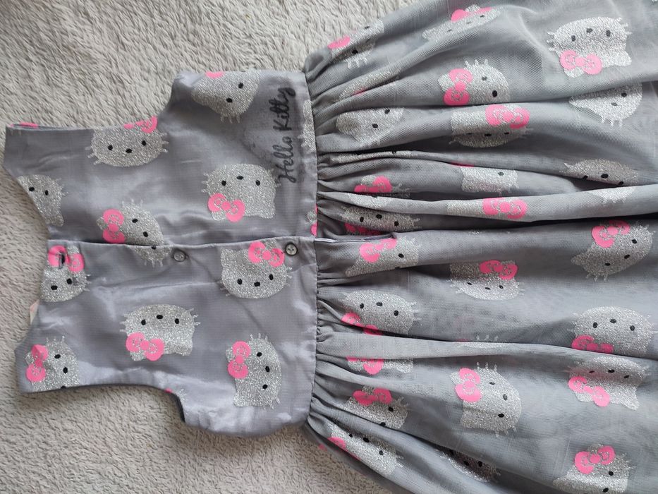 Пишне / нарядне / з фатіну плаття Hello Kitty