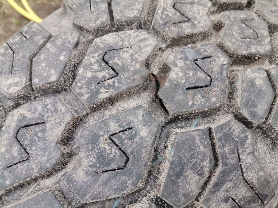 Шина BfGoodrich АТ 245 75 17, Dunlop Road Gripper AT