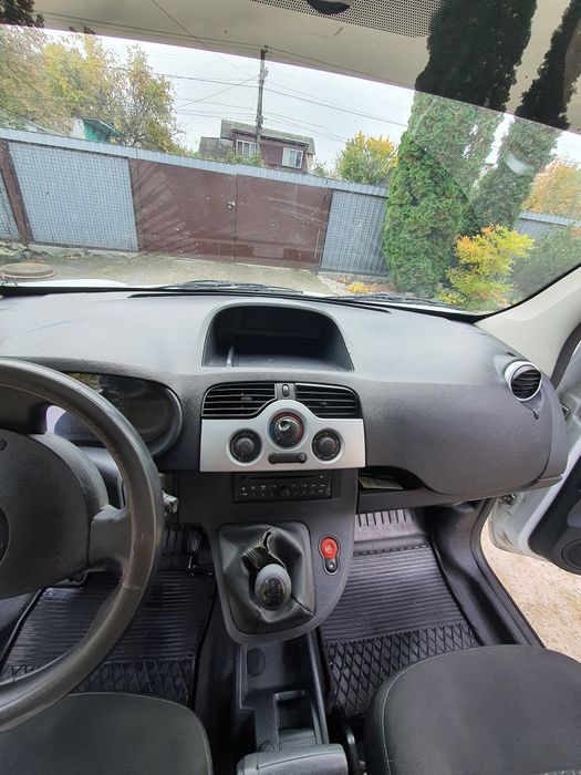 Рено Кенго Renault Kangoo 2012