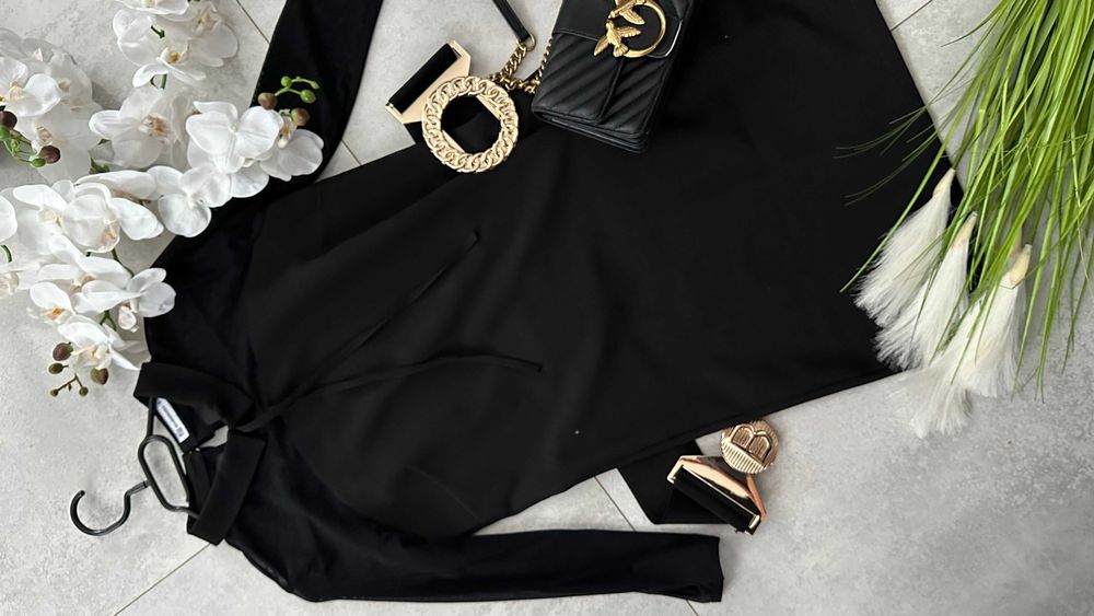 Sukienka czarna elegancka do szkoły Szachownica rozmiar S