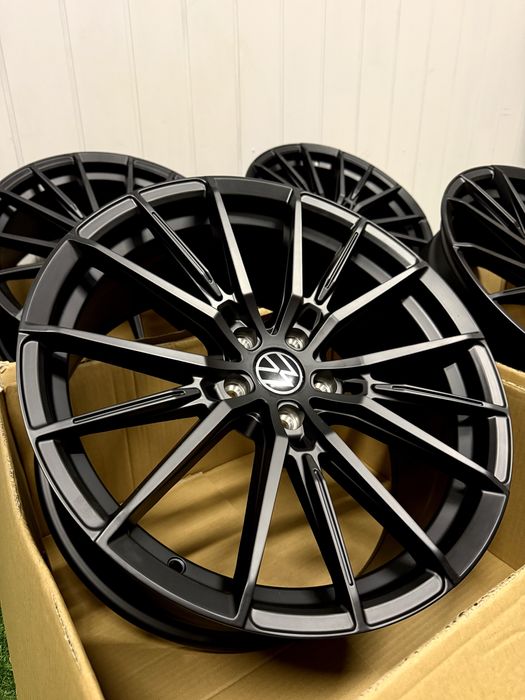 Nowe alufelgi 5x112 19” Vw Arteon CC Golf  Passat T-roc Touareg Tiguan