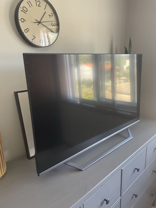 Hisense 43A70GQ 4K Smart TV – Modelo Recente – Para Reparação