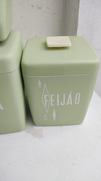 Caixas de cozinha da marca Edmar