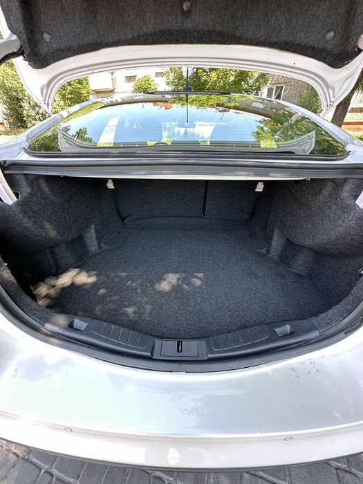 Ford Fusion SE.