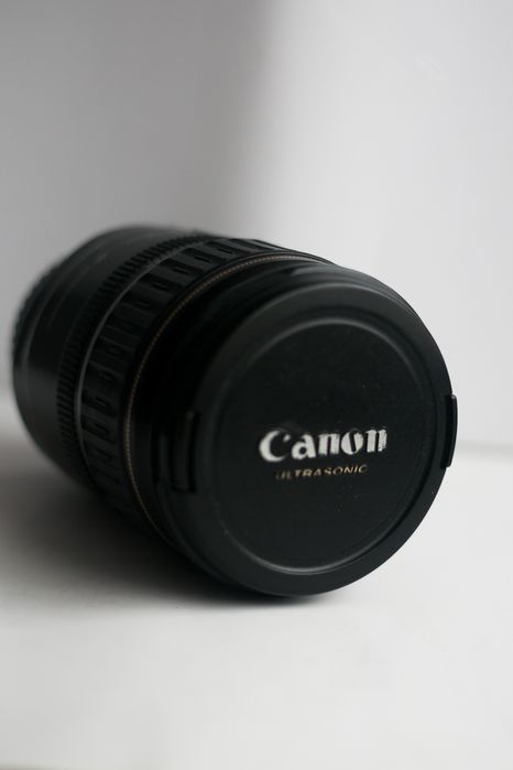 Об'єктив 28-135mm f/3.5-5.6