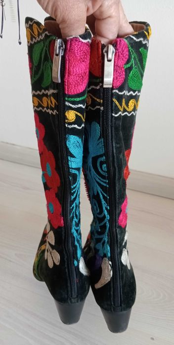 Botas originais Suzani