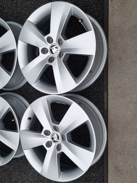 Felgi Alu 16" Skoda Scala Kamiq Fabia IV 4 III 3 II 2 5x100 Oryginalne