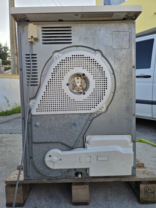 Maquina secar de roupa Zanussi