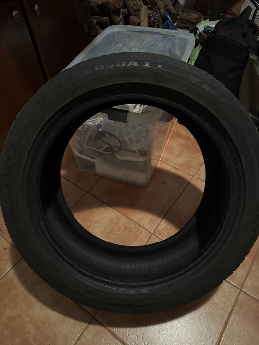 Pneu bridgestone potenza 205/50 R17