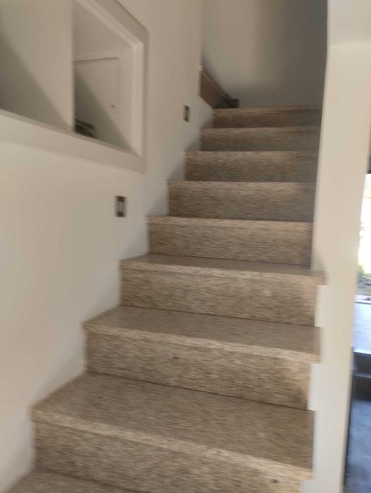 Quarto em moradia para arrendar com contrato e recibo