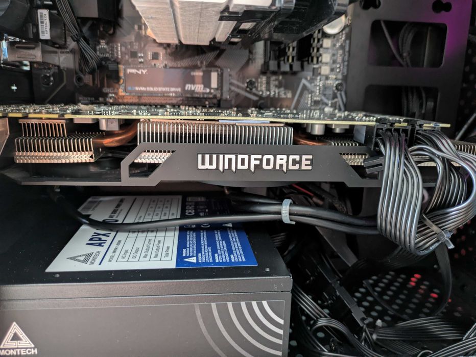 RYZEN 7 5800X com 16GB e GTX 970 GIGABYTE