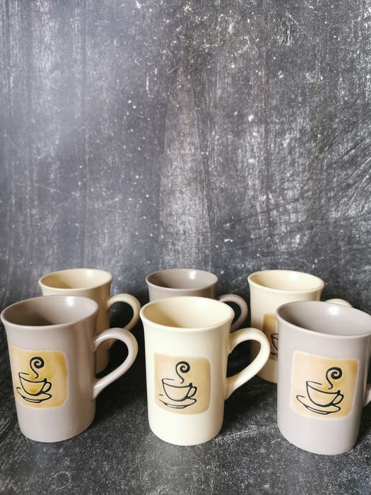 Zestaw kubki 6 sztuk, cukiernica, mleecznik