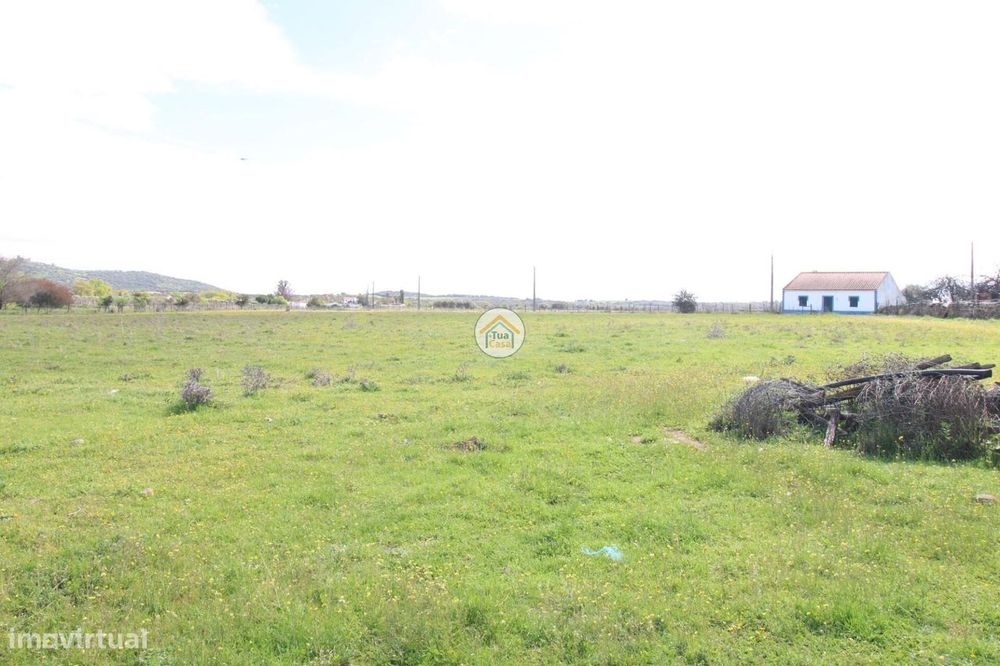 Terreno Rústico Urbanizável com 11.750 m2, Localizado em Motrinos em d